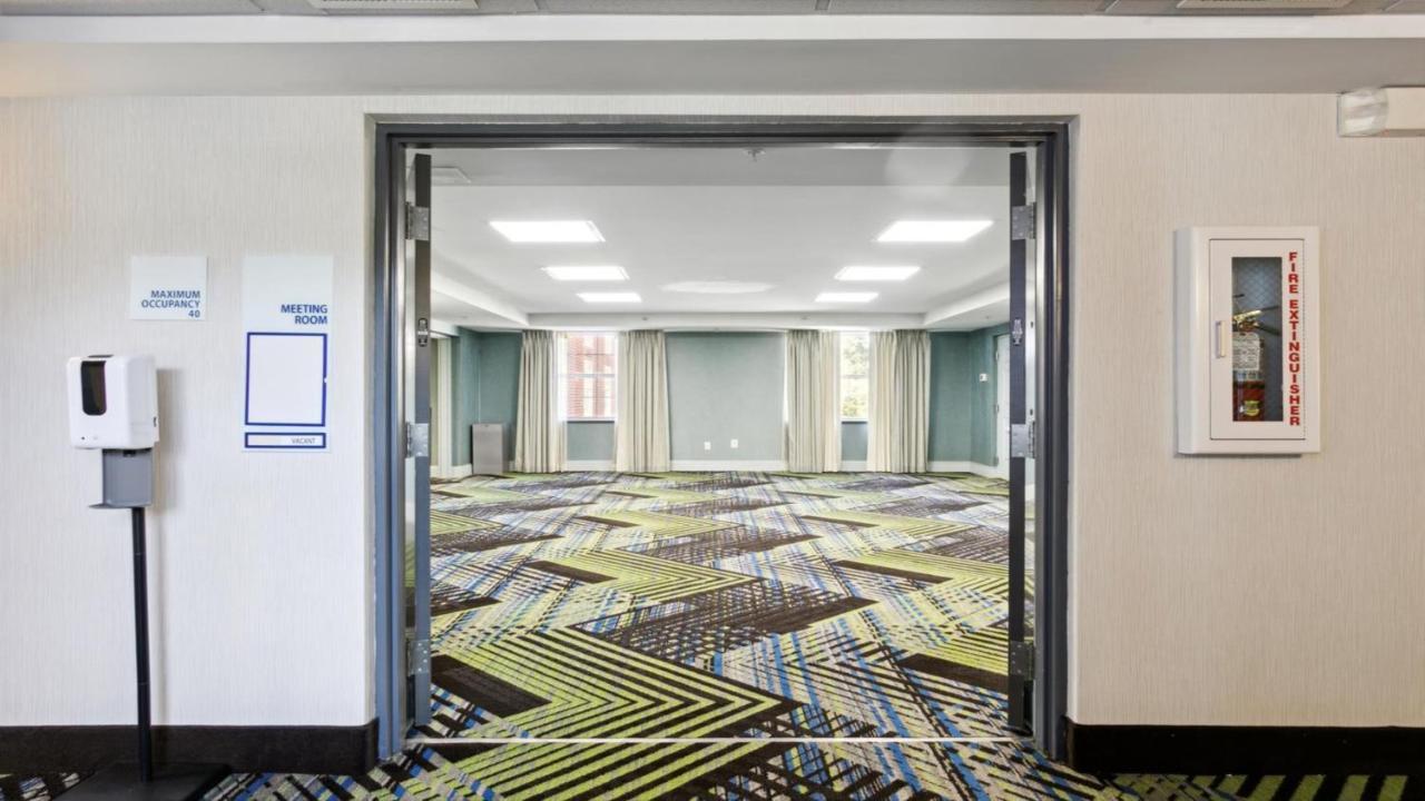 Holiday Inn Express Williamsburg North By Ihg Norge Zewnętrze zdjęcie