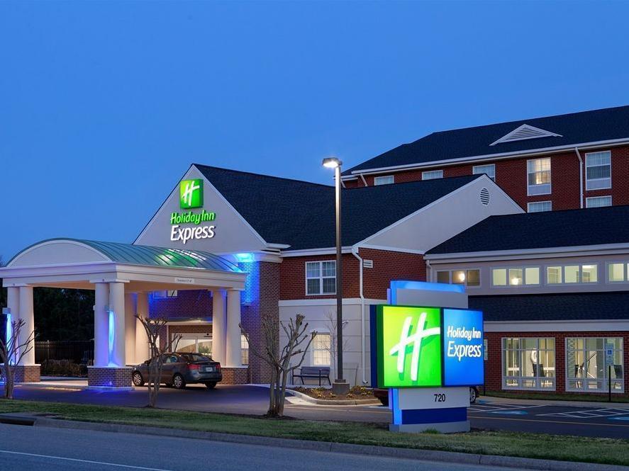 Holiday Inn Express Williamsburg North By Ihg Norge Zewnętrze zdjęcie