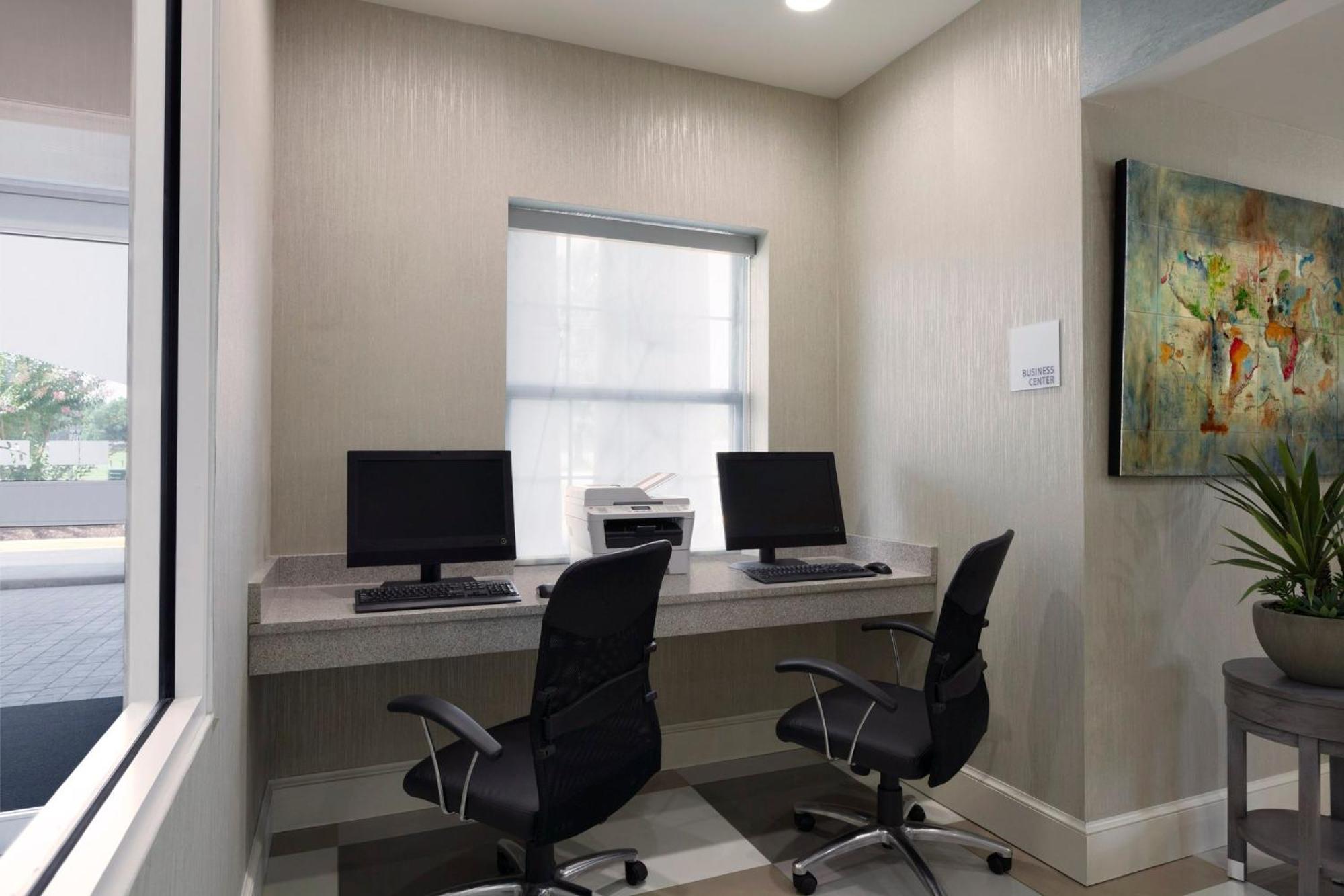 Holiday Inn Express Williamsburg North By Ihg Norge Zewnętrze zdjęcie