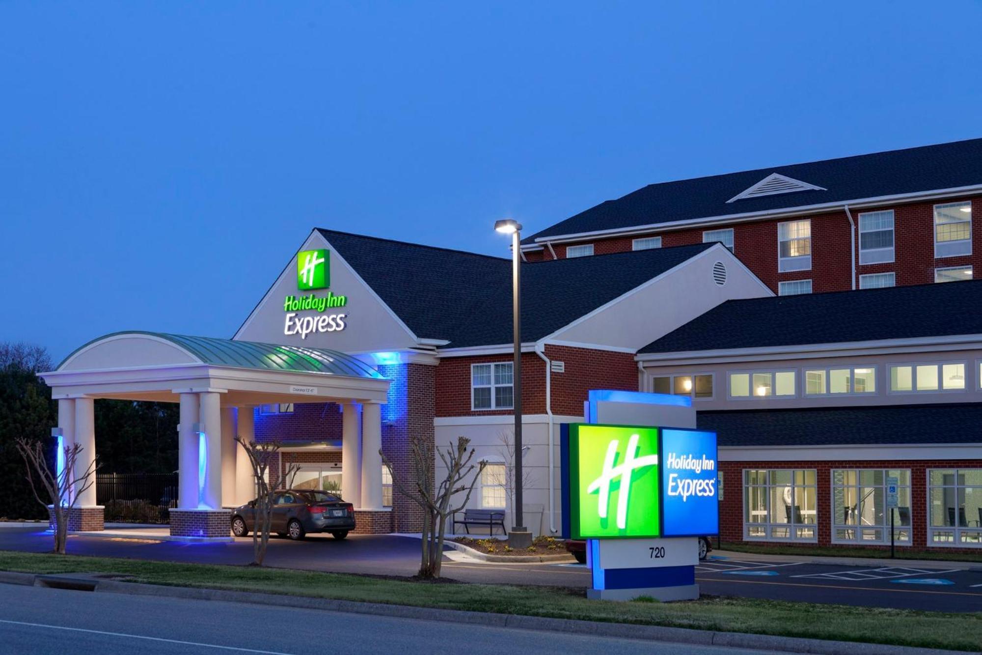 Holiday Inn Express Williamsburg North By Ihg Norge Zewnętrze zdjęcie