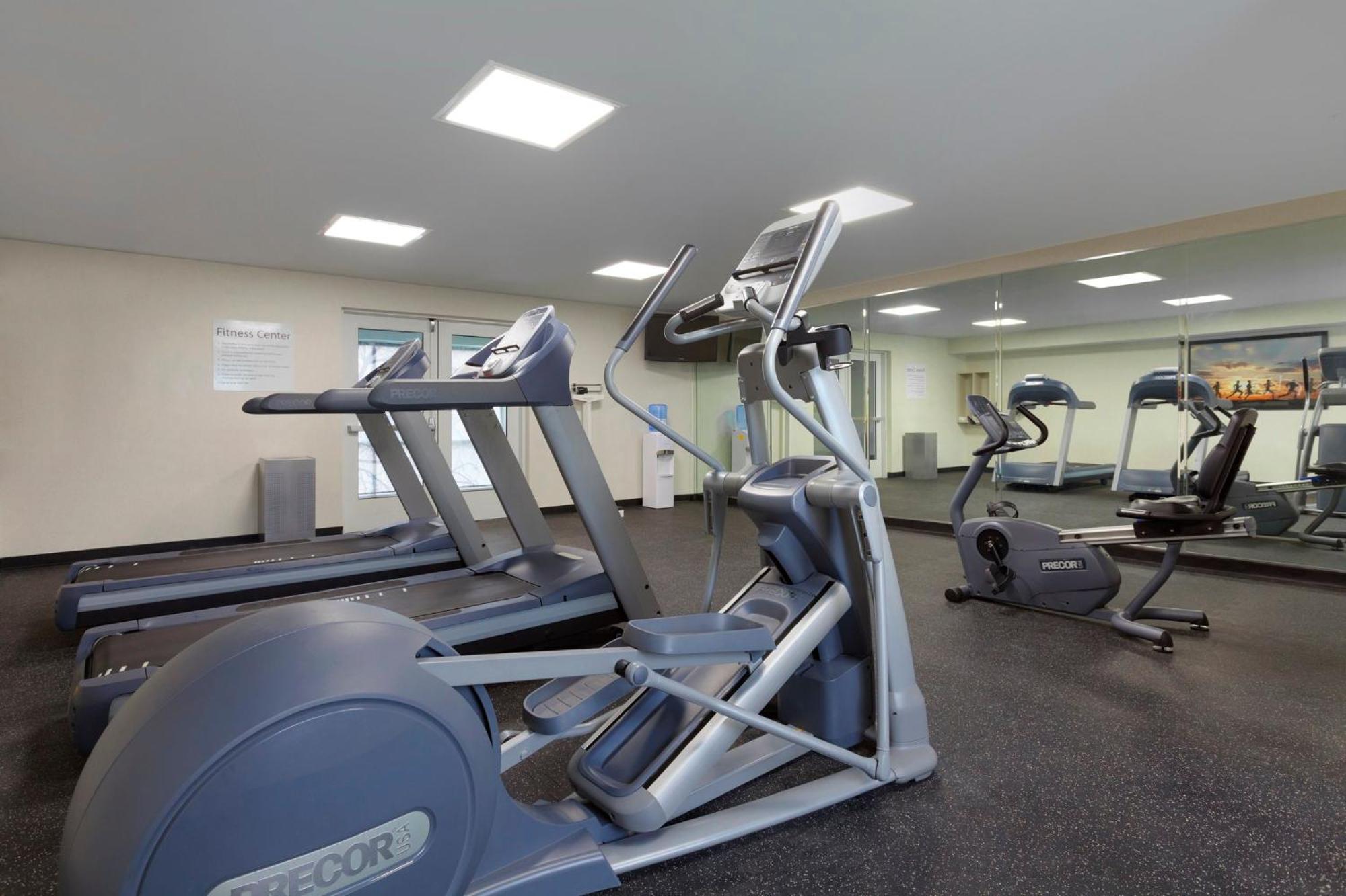 Holiday Inn Express Williamsburg North By Ihg Norge Zewnętrze zdjęcie